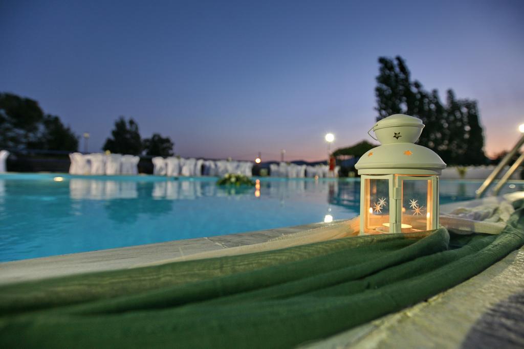 Hotel Pela Szkála Kalonísz Kültér fotó