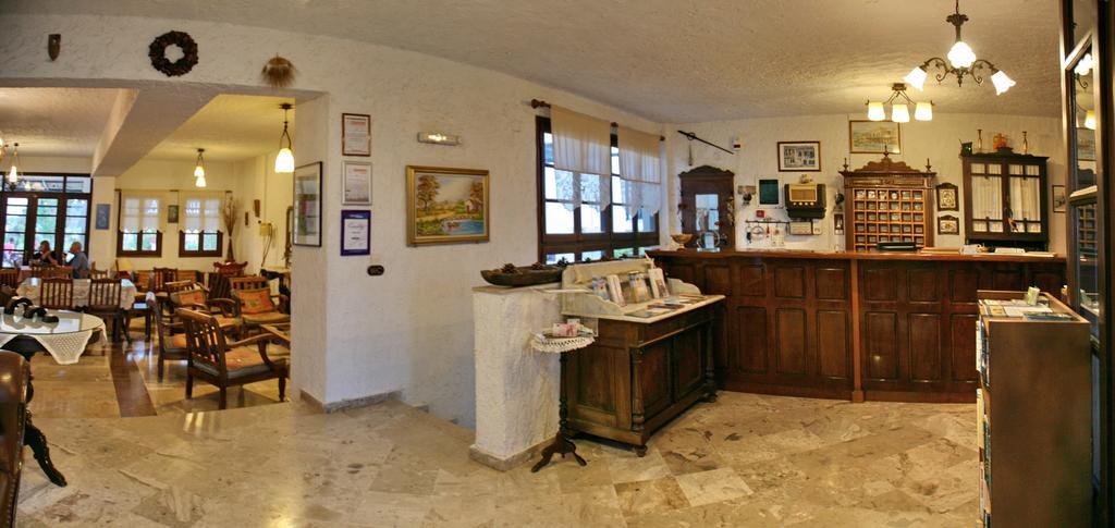 Hotel Pela Szkála Kalonísz Kültér fotó