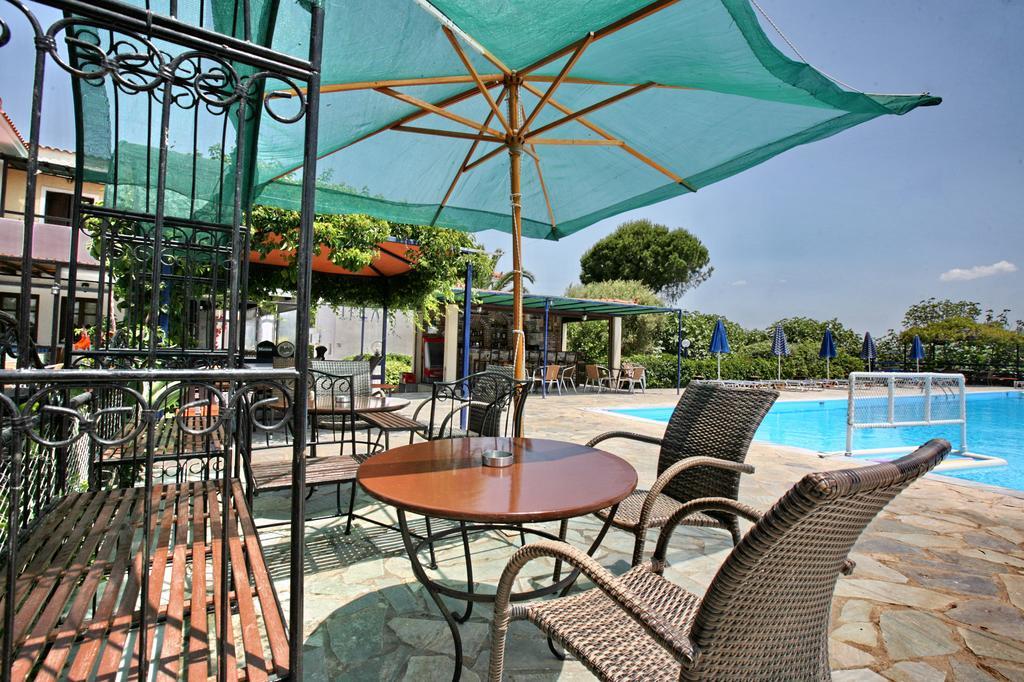 Hotel Pela Szkála Kalonísz Kültér fotó