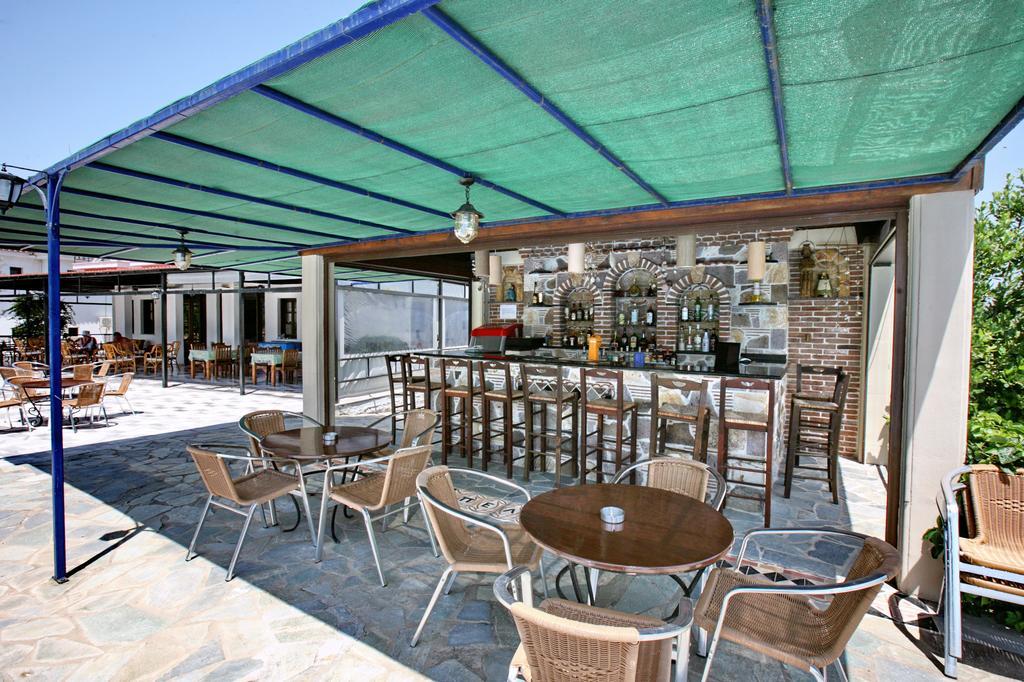 Hotel Pela Szkála Kalonísz Kültér fotó