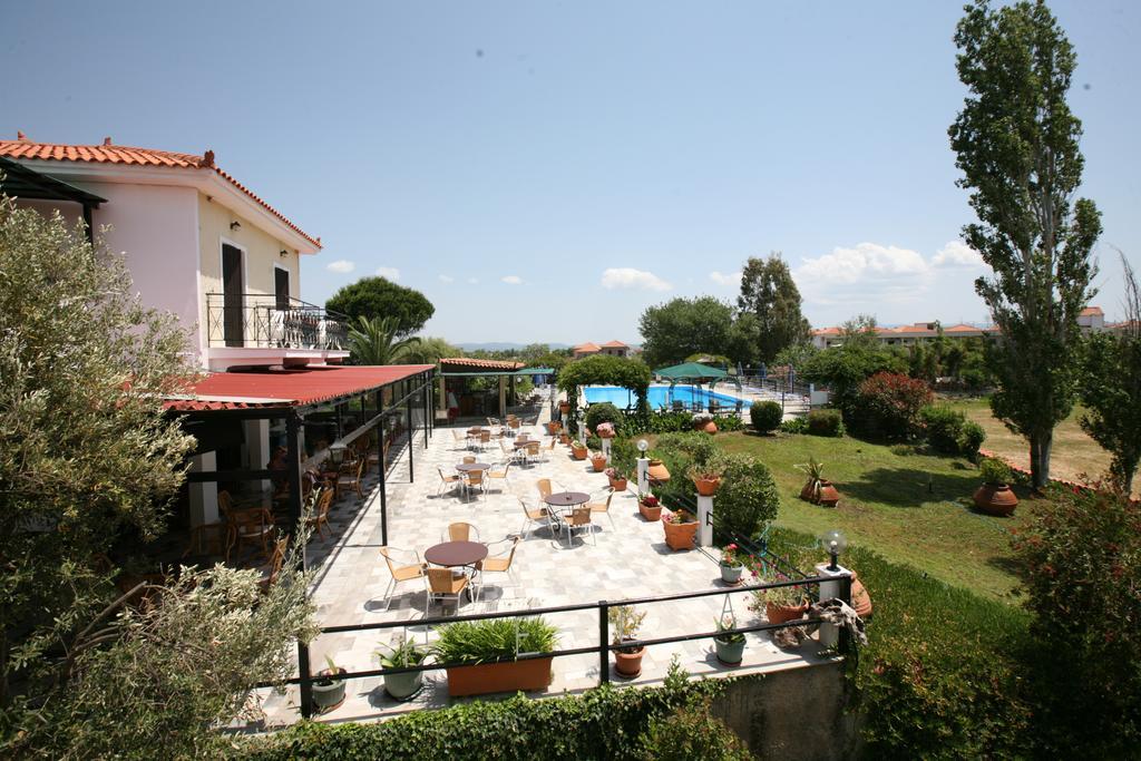 Hotel Pela Szkála Kalonísz Kültér fotó